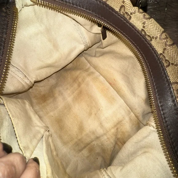 Authentic Vintage Gucci Boston bag I believe from the 90’s - Picture 15 of 16